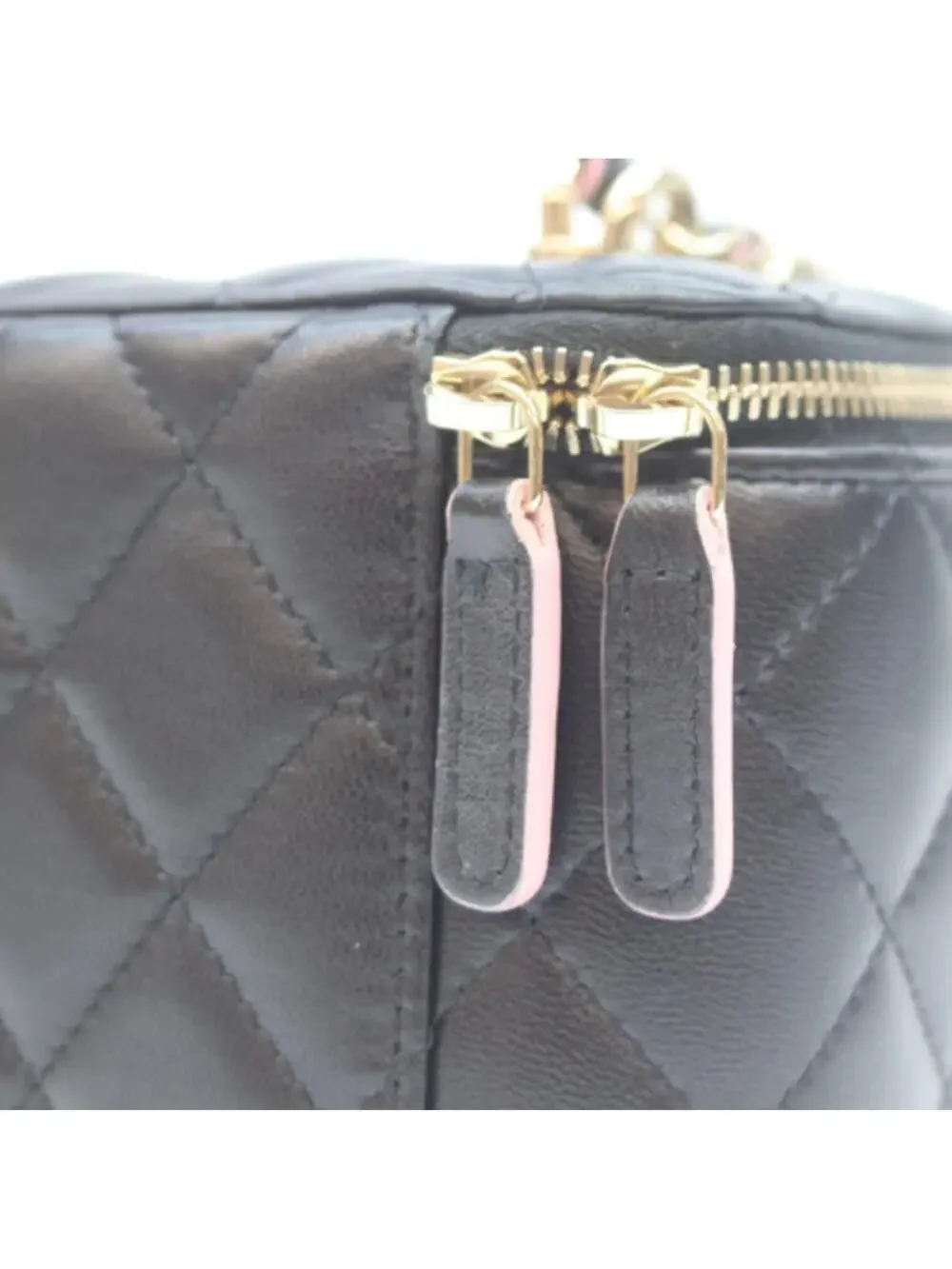 Chanel Classic Top Handle Vanity Case #299277C40B